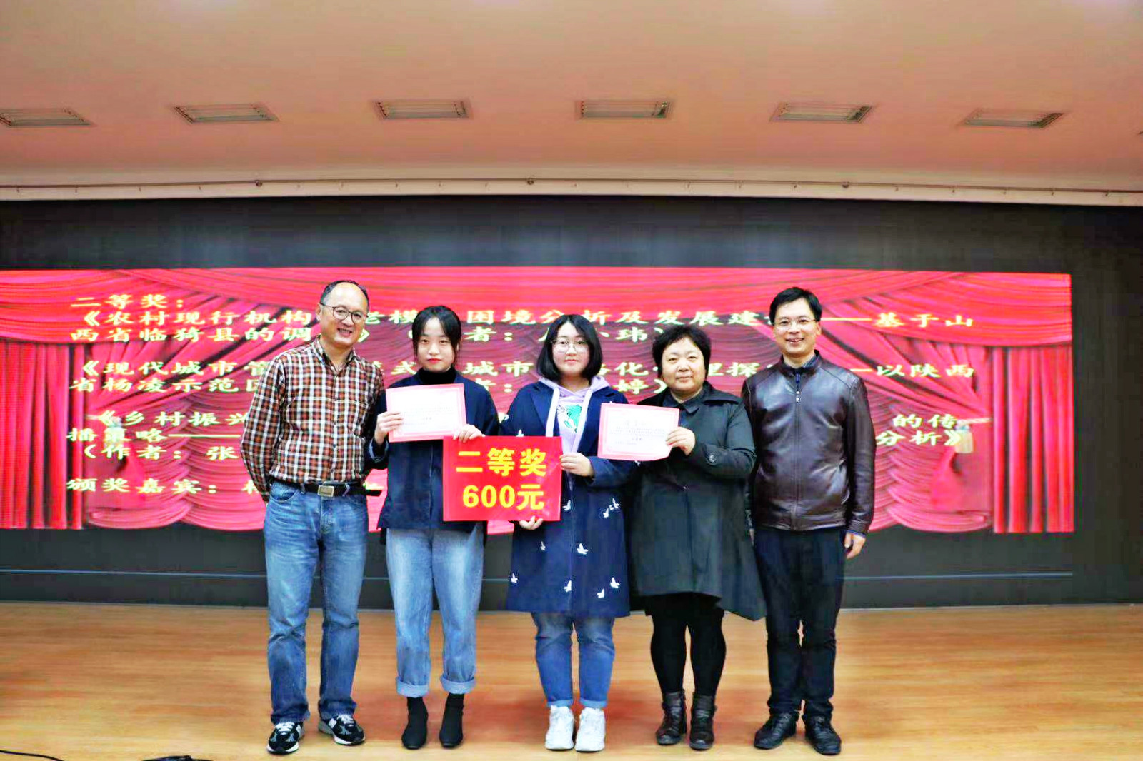 0bf856e64aaf4ed0b1f6b87d62e3d080.jpg 0bf856e64aaf4ed0b1f6b87d62e3d080.jpg