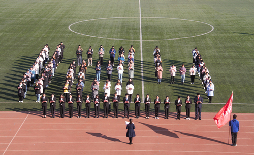 2d6704bc3a804ad587b887e2831dfcb6.jpg 集体诵读宪法_副本.jpg