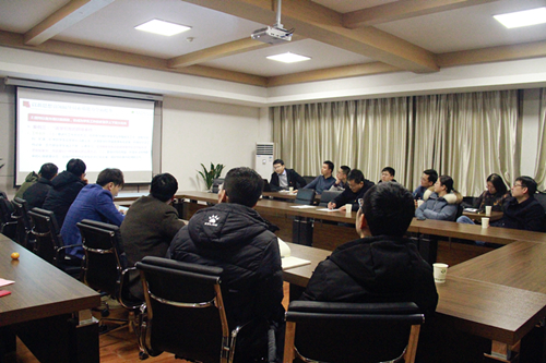 23024f2f1cb24be19365d51dfb3c4051.jpg 班主任会议.jpg