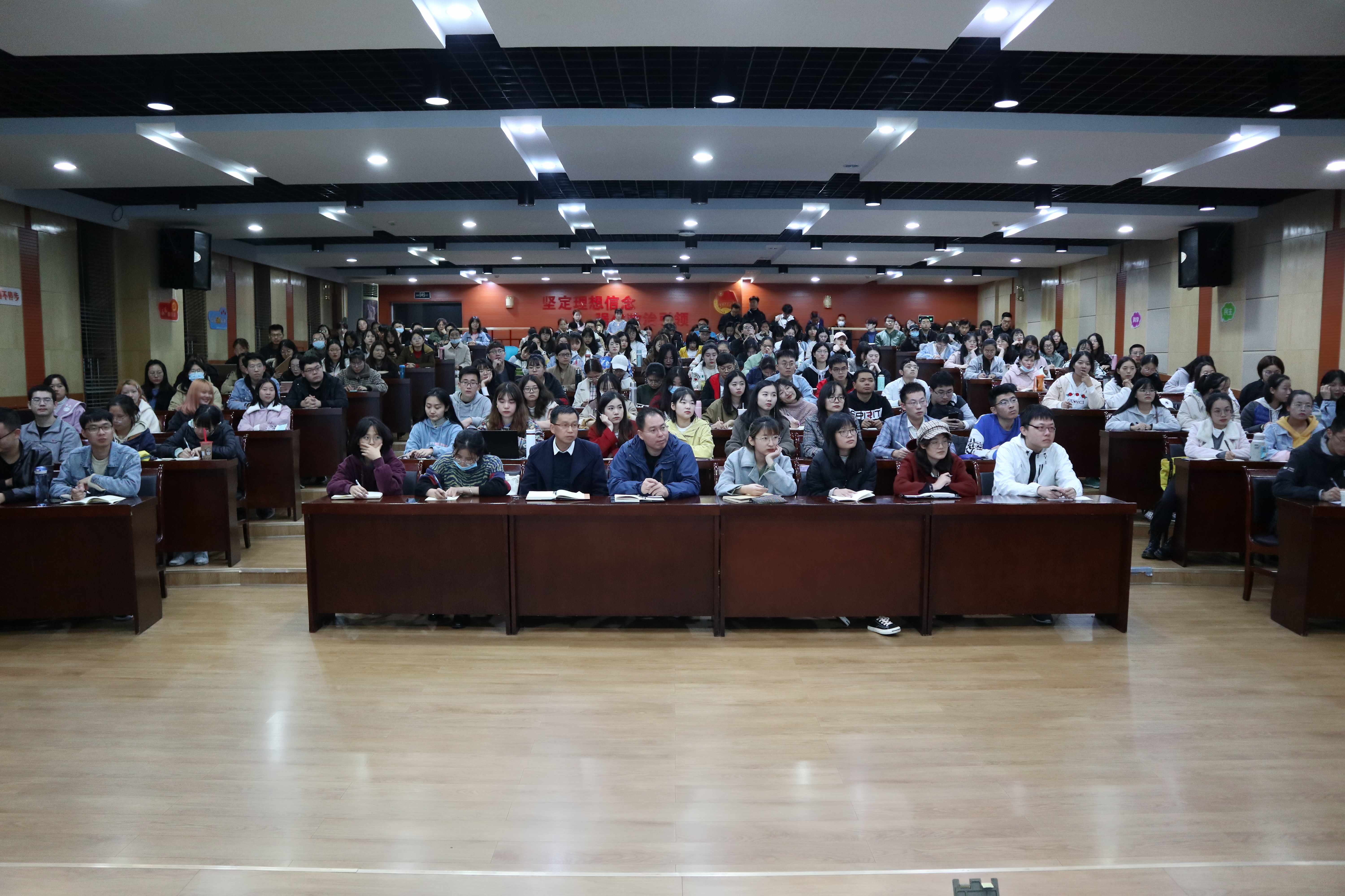 8be177554fc34be8a8f7b14572a9f47d.jpg 8be177554fc34be8a8f7b14572a9f47d.jpg