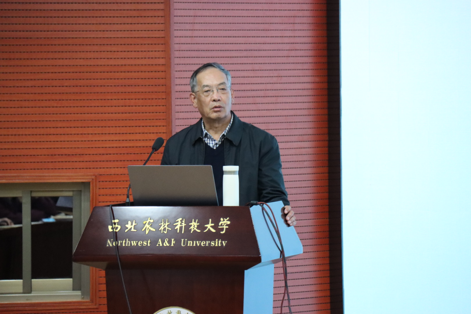 f39956aff21c46c5a28ff84190f67549.jpg f39956aff21c46c5a28ff84190f67549.jpg