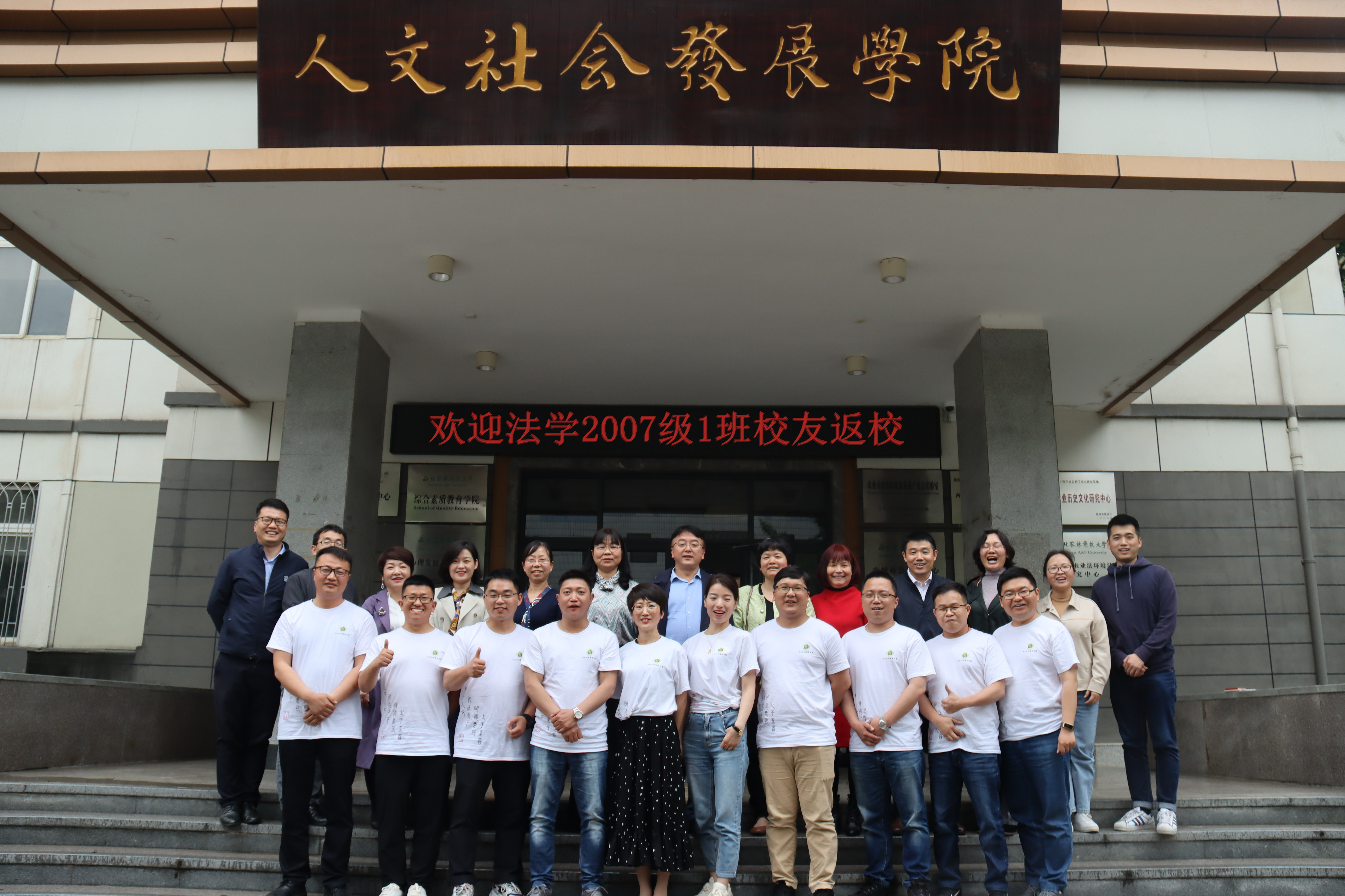 ccc366e0113641a19f313a5e3551e39d.jpg ccc366e0113641a19f313a5e3551e39d.jpg