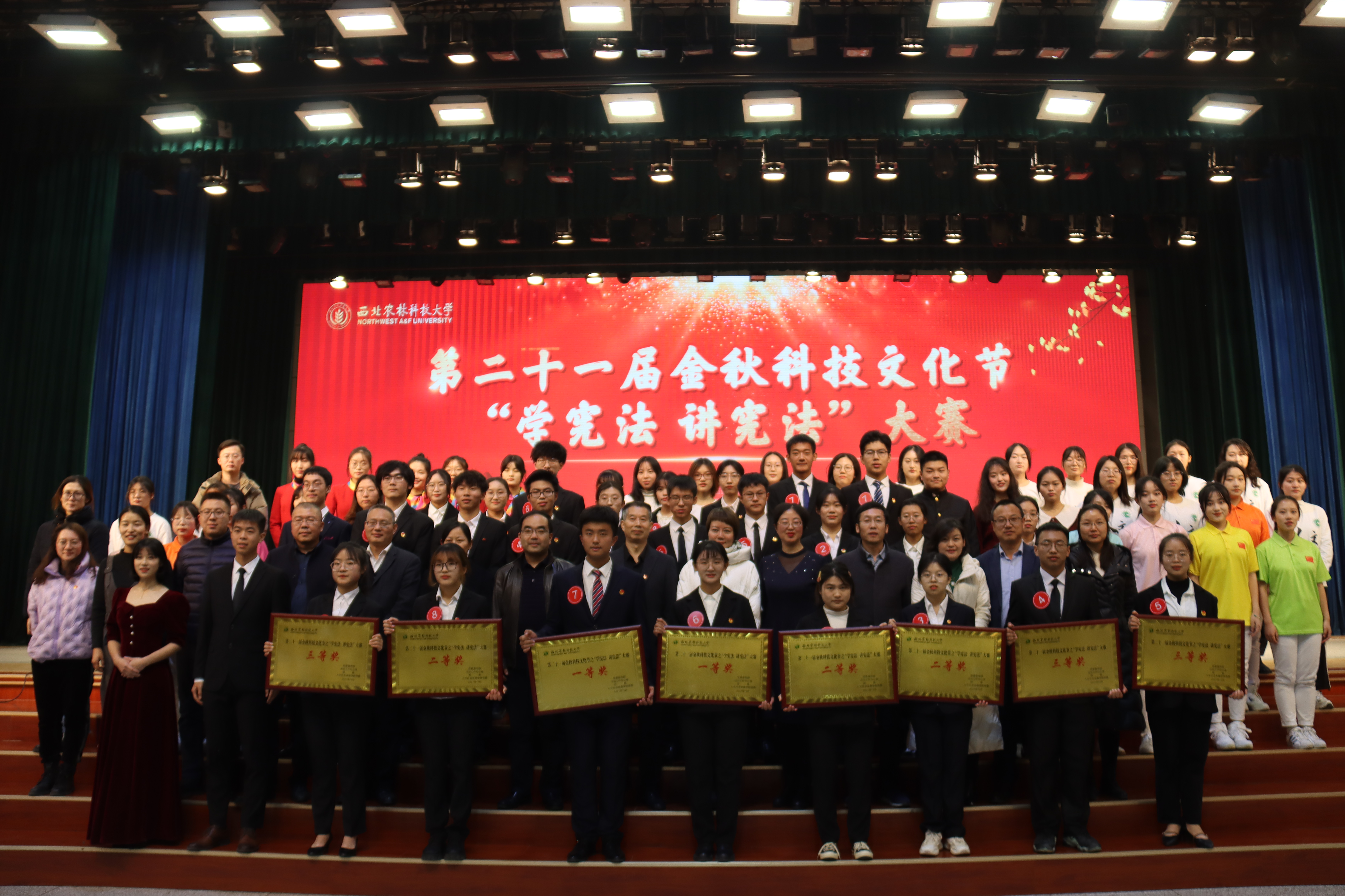 9e0e89ad57b440ef9078d8489f3b773e.jpg 9e0e89ad57b440ef9078d8489f3b773e.jpg