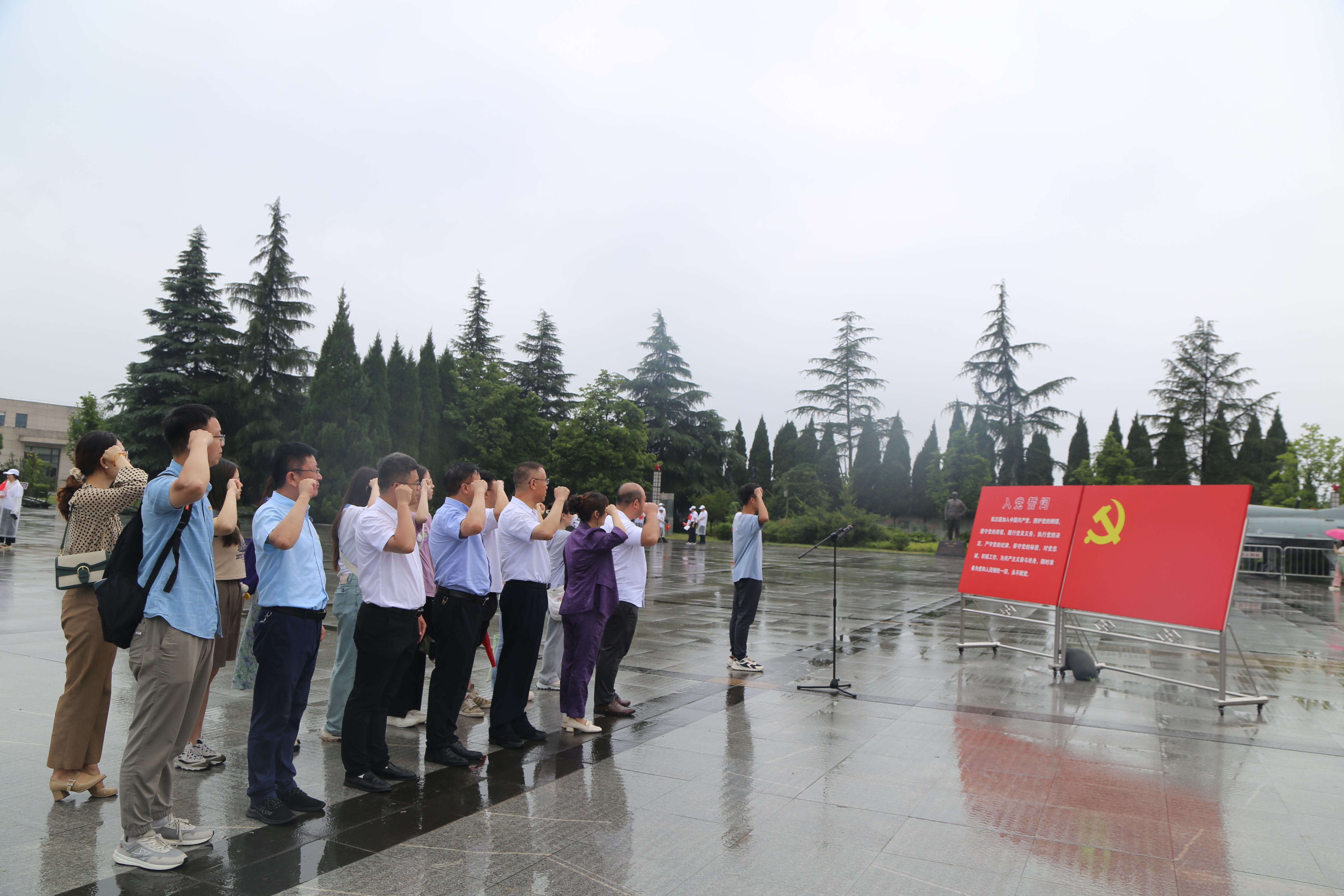 1ea379c4095149ddbd89ef1e2e61f260.jpg 1ea379c4095149ddbd89ef1e2e61f260.jpg