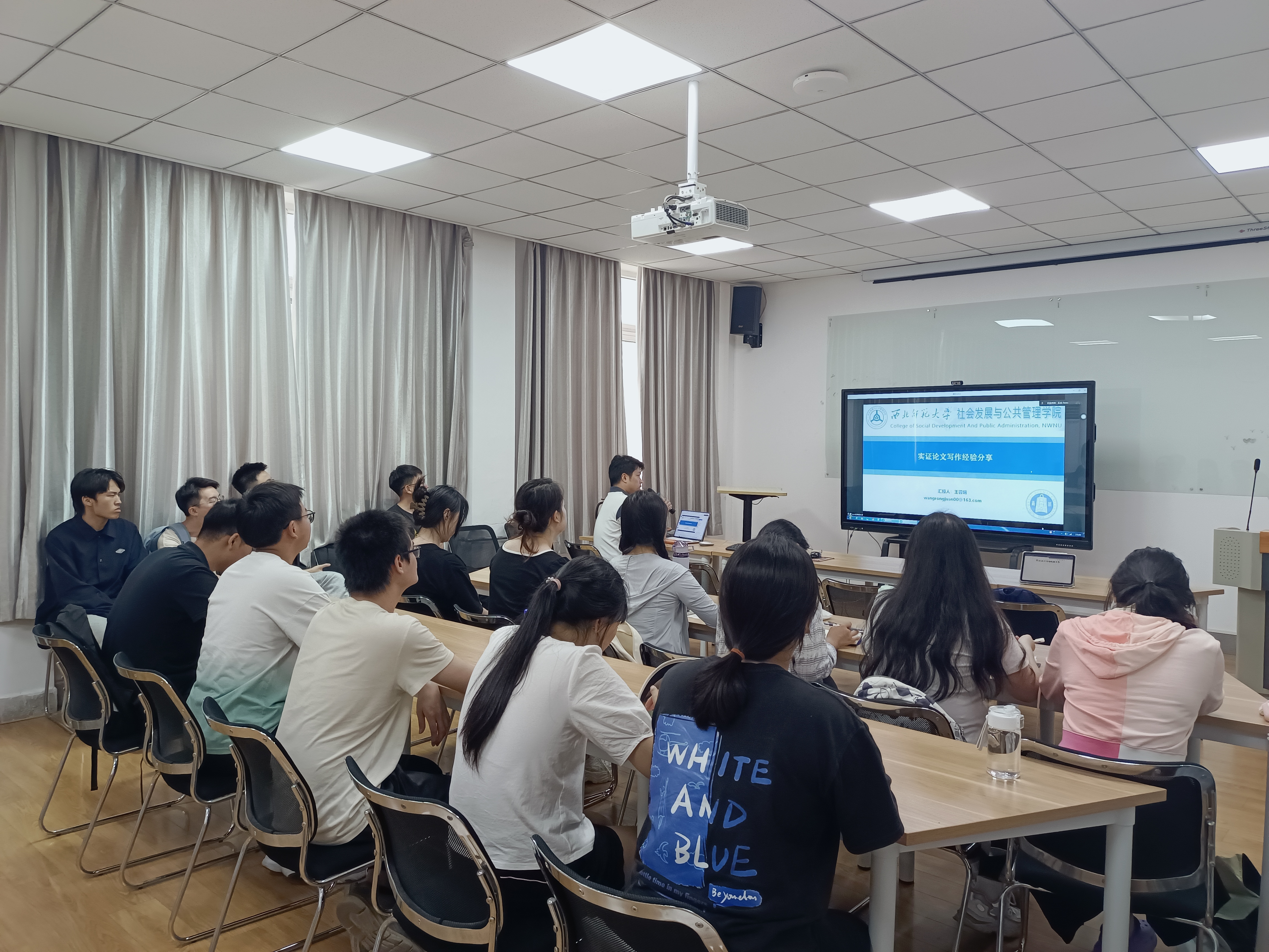 4e86b420fb0f4994896233650a0f87de.jpg 4e86b420fb0f4994896233650a0f87de.jpg