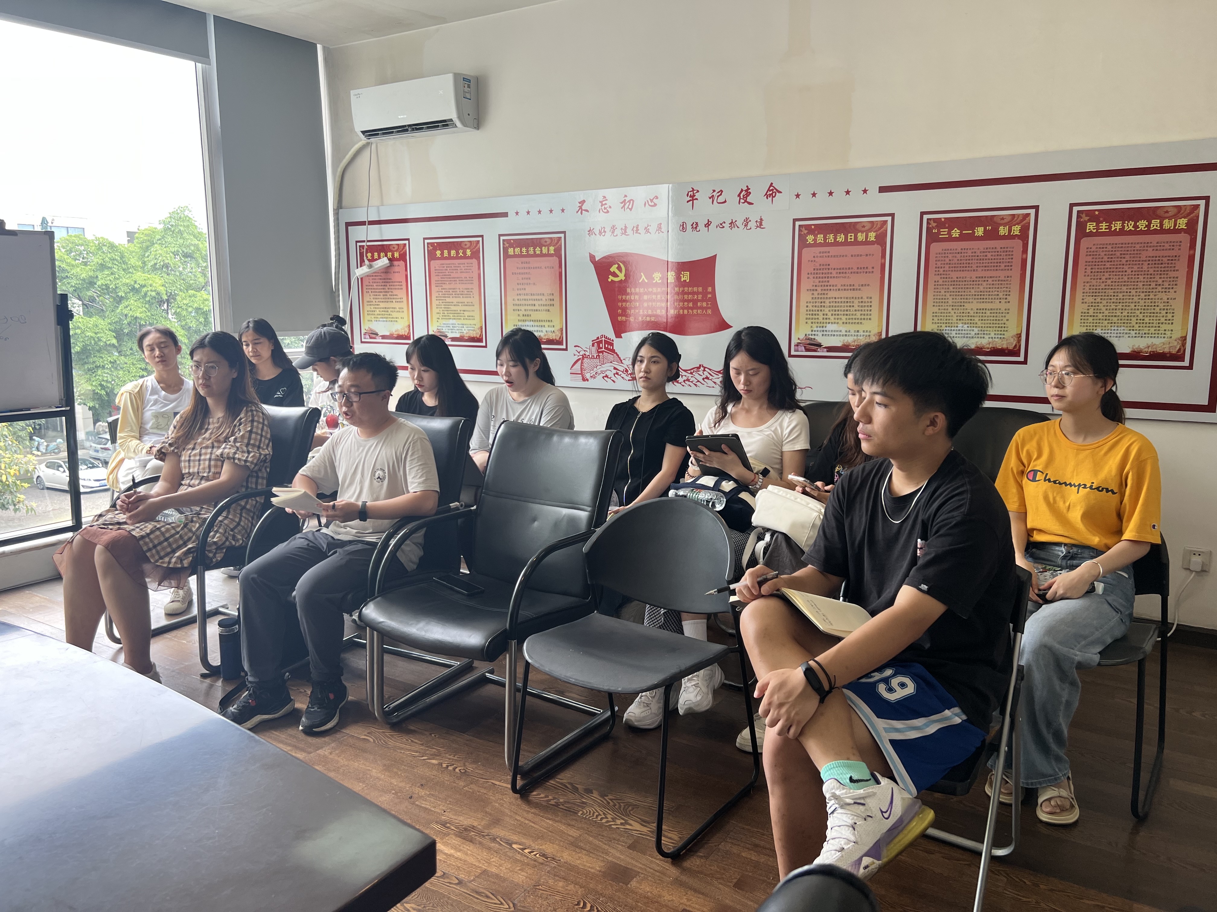 2be676ee2ed74e21aaa60cd30419d477.jpg 2be676ee2ed74e21aaa60cd30419d477.jpg